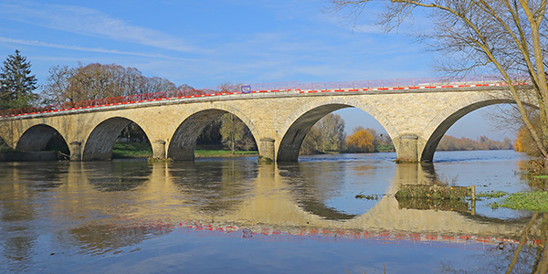 Vue aérienne de la commune de Dangé-Saint-Romain