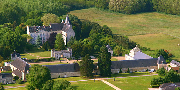 Vue du site du Haut-Clairvaux à Scorbé-Clairvaux