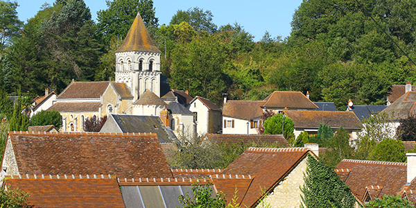 Vue de l'église de Vaux-sur-Vienne