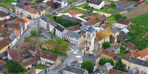 Vue du bourg de Vaux-sur-Vienne